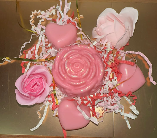 VALENTINE'S DAY GIFT BOX