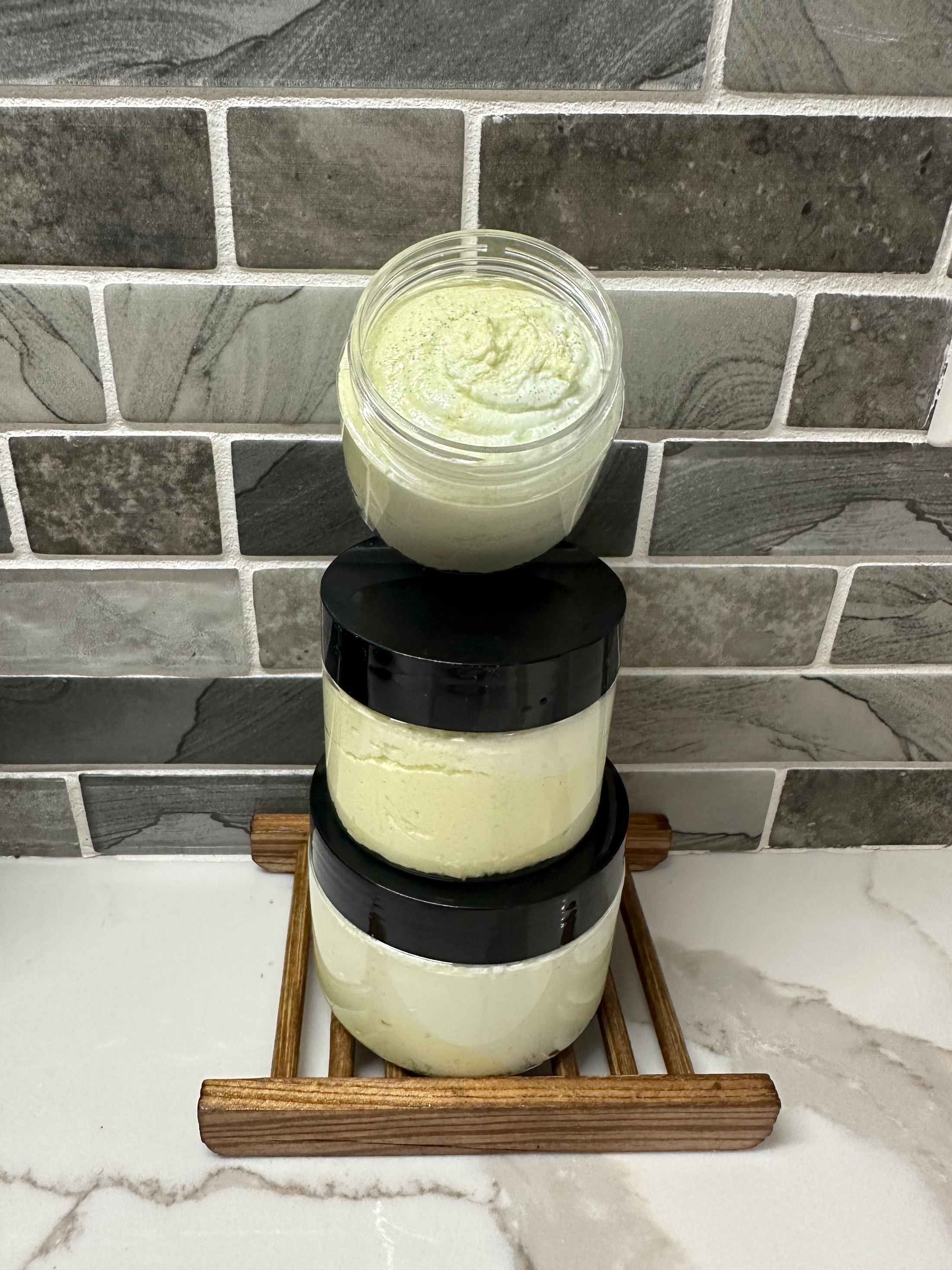 SHOWER FROSTING (Cucumber Melon)