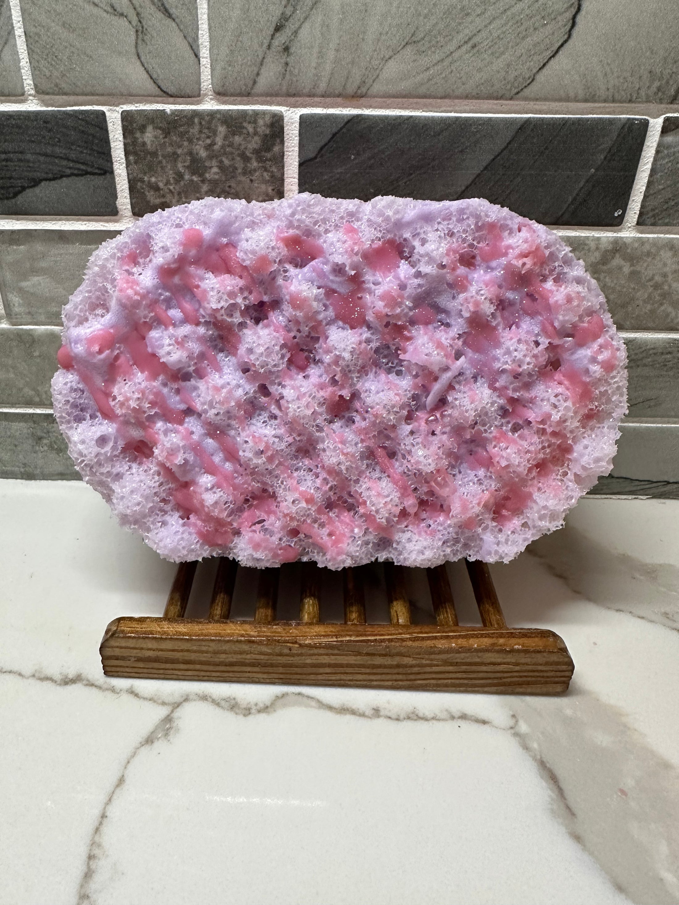 EXFOLIATING SOAP SPONGE (Black Raspberry Vanilla)